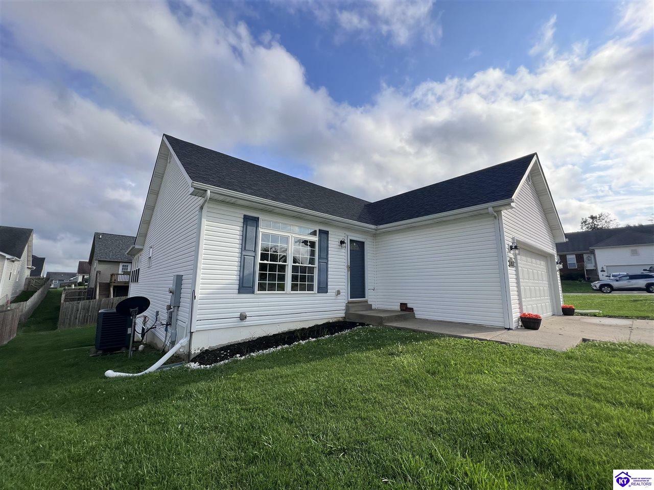 Property Photo: 100 Destin Circle KY 42701