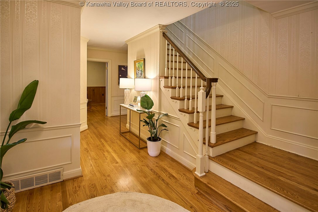 Property Photo: 1347 Morningside Drive WV 25314