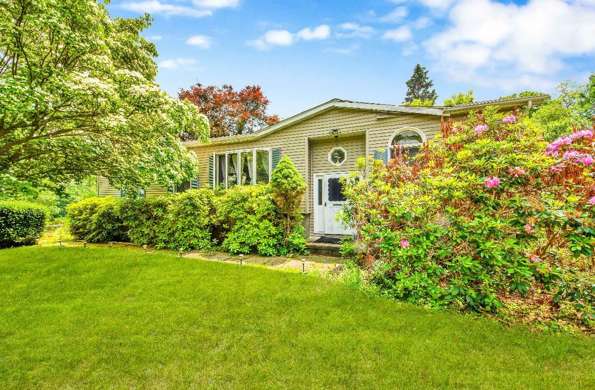 Property Photo: 481 E Branch Road NY 12563