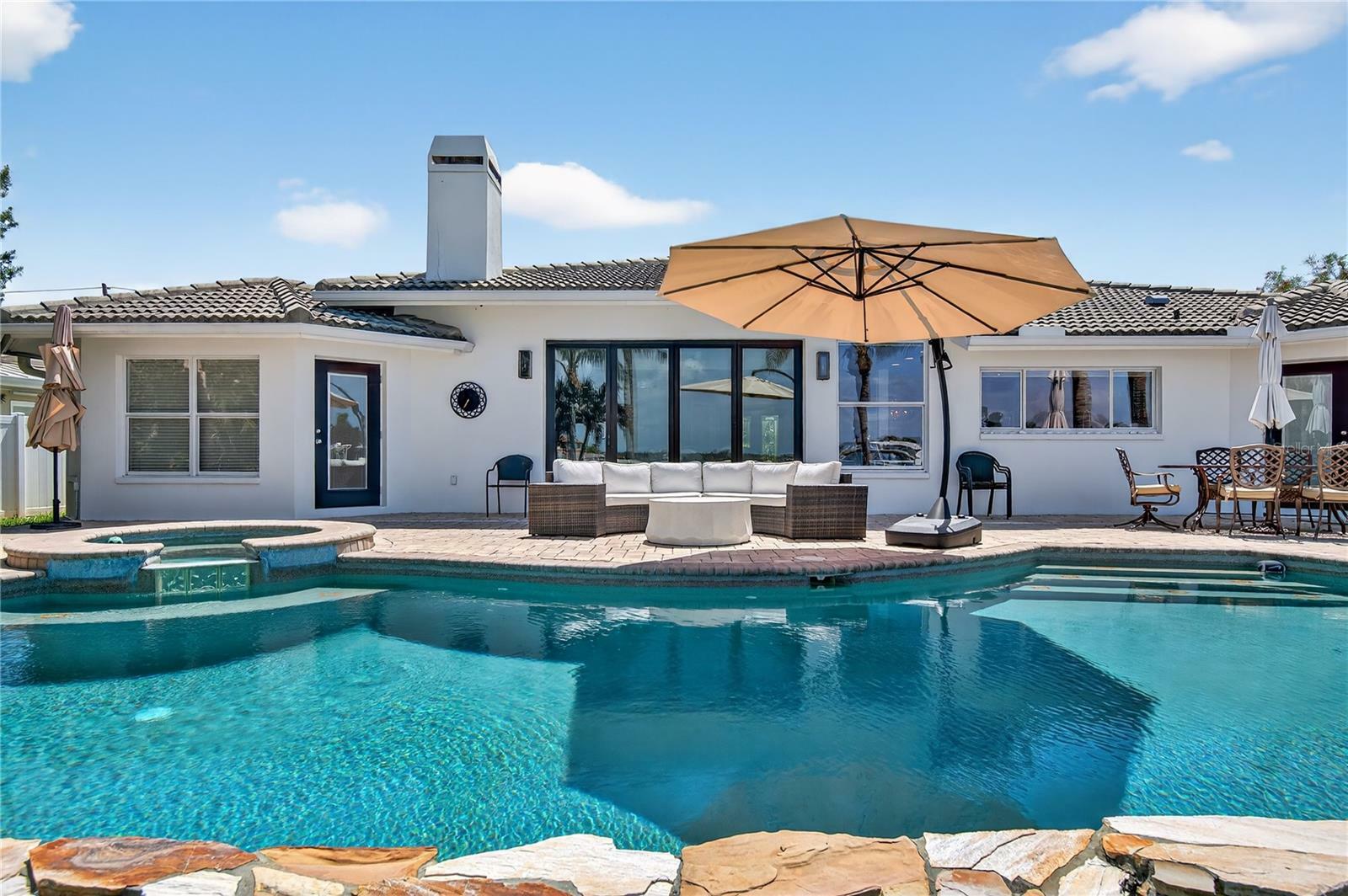 Property Photo: 511 Island Way FL 33767