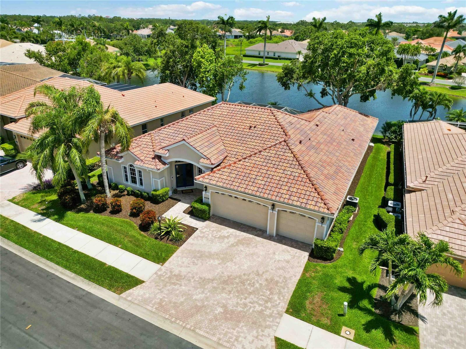 4958 Gardiners Bay Circle  Sarasota FL 34238 photo