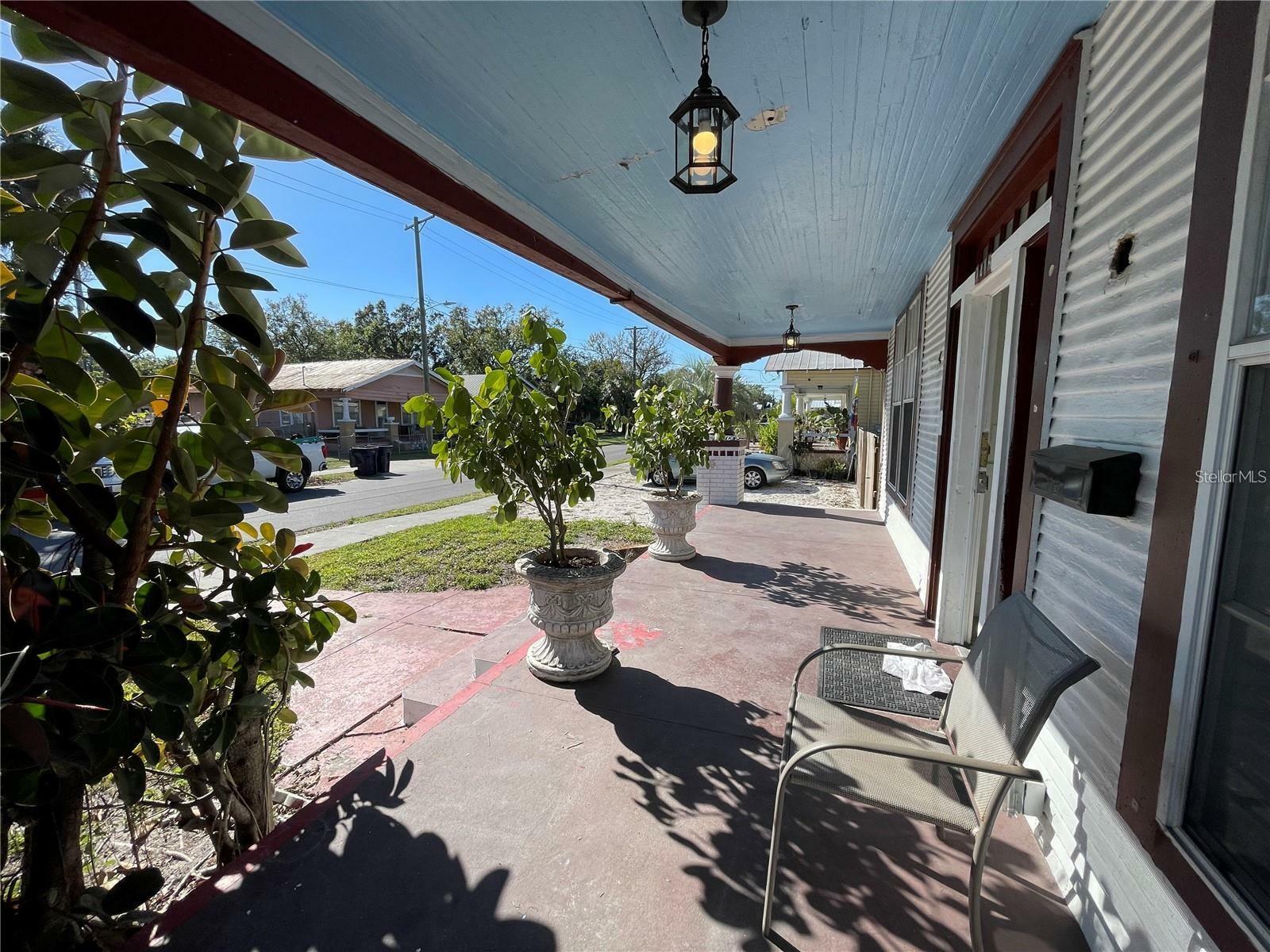 Property Photo: 2418 E 9th Avenue FL 33605