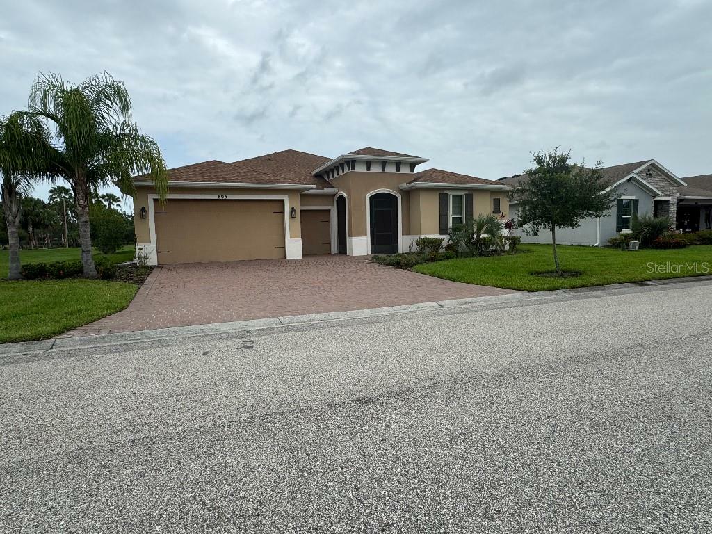 Property Photo: 803 Jasmine Creek Road FL 34759