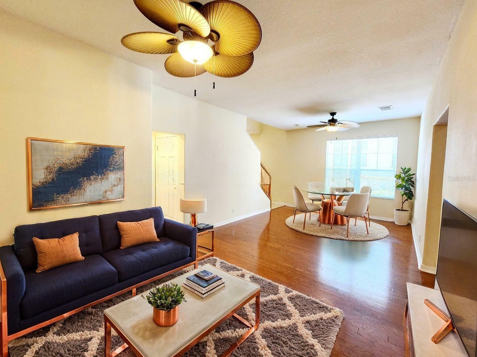 Property Photo: 1427 Hillview Lane FL 34689