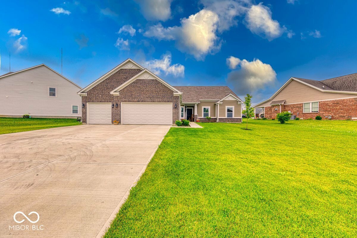 Property Photo: 59 Manchester Drive IN 46181