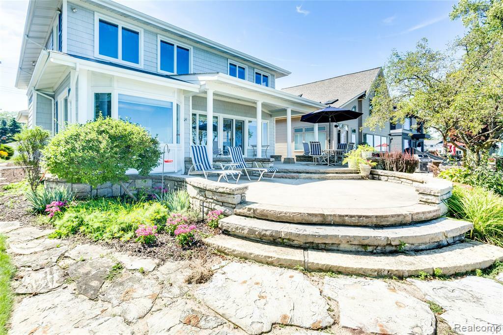 Property Photo:  4396 Gratiot Avenue  MI 48060 8602 