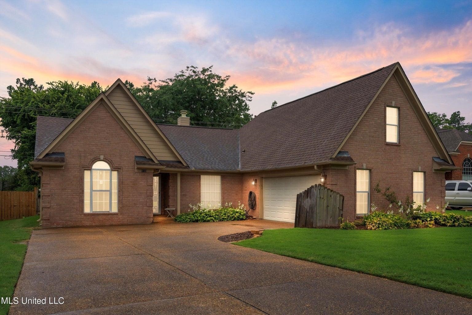 Property Photo: 9133 Plantation Lakes Dr MS 38654-1512