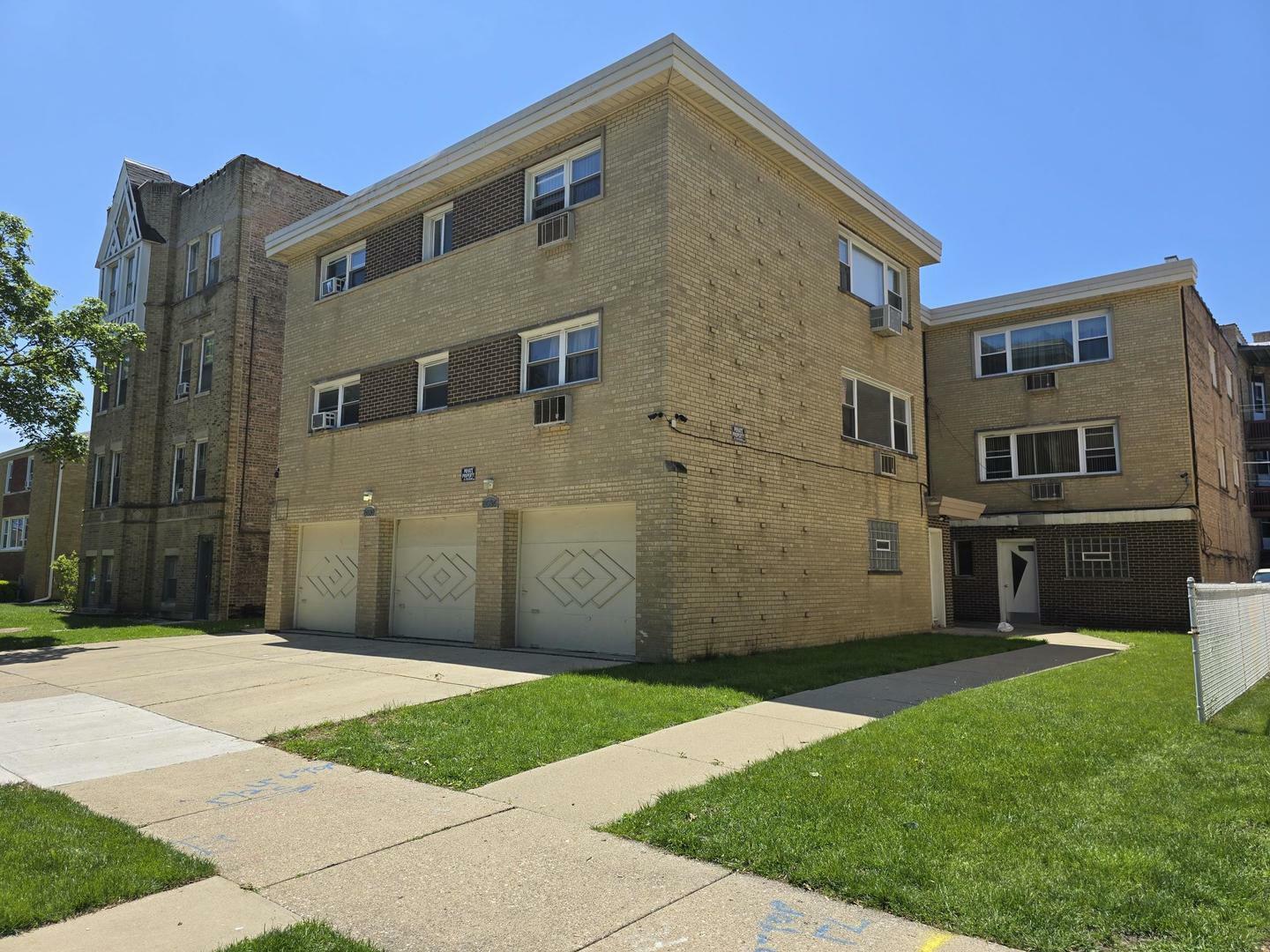 8030 Knox Avenue 3W  Skokie IL 60076 photo