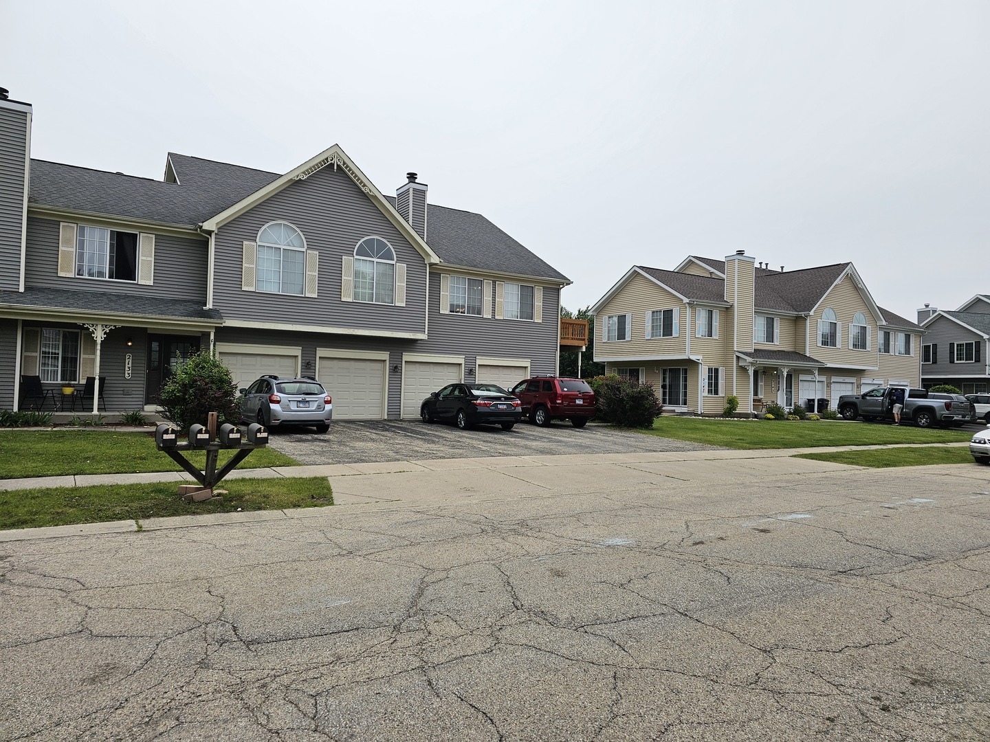 2135 Colorado Avenue 2135  Elgin IL 60123 photo