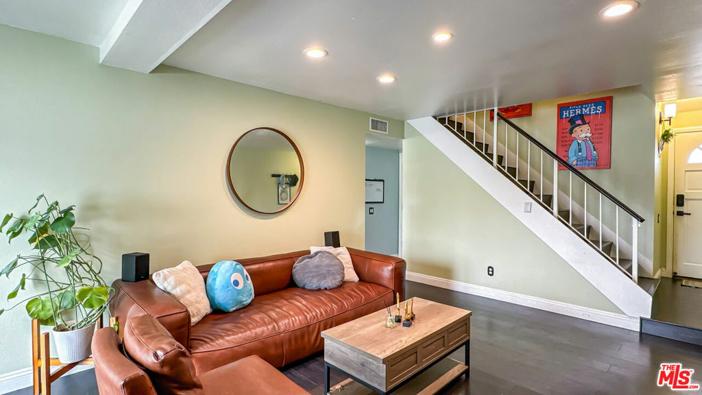 Property Photo: 118 N Glendora Avenue CA 91724