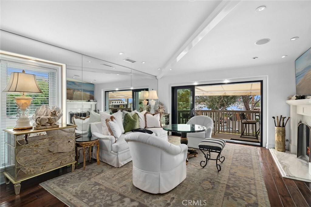 Property Photo: 1030 Bayside Cove 702 CA 92660