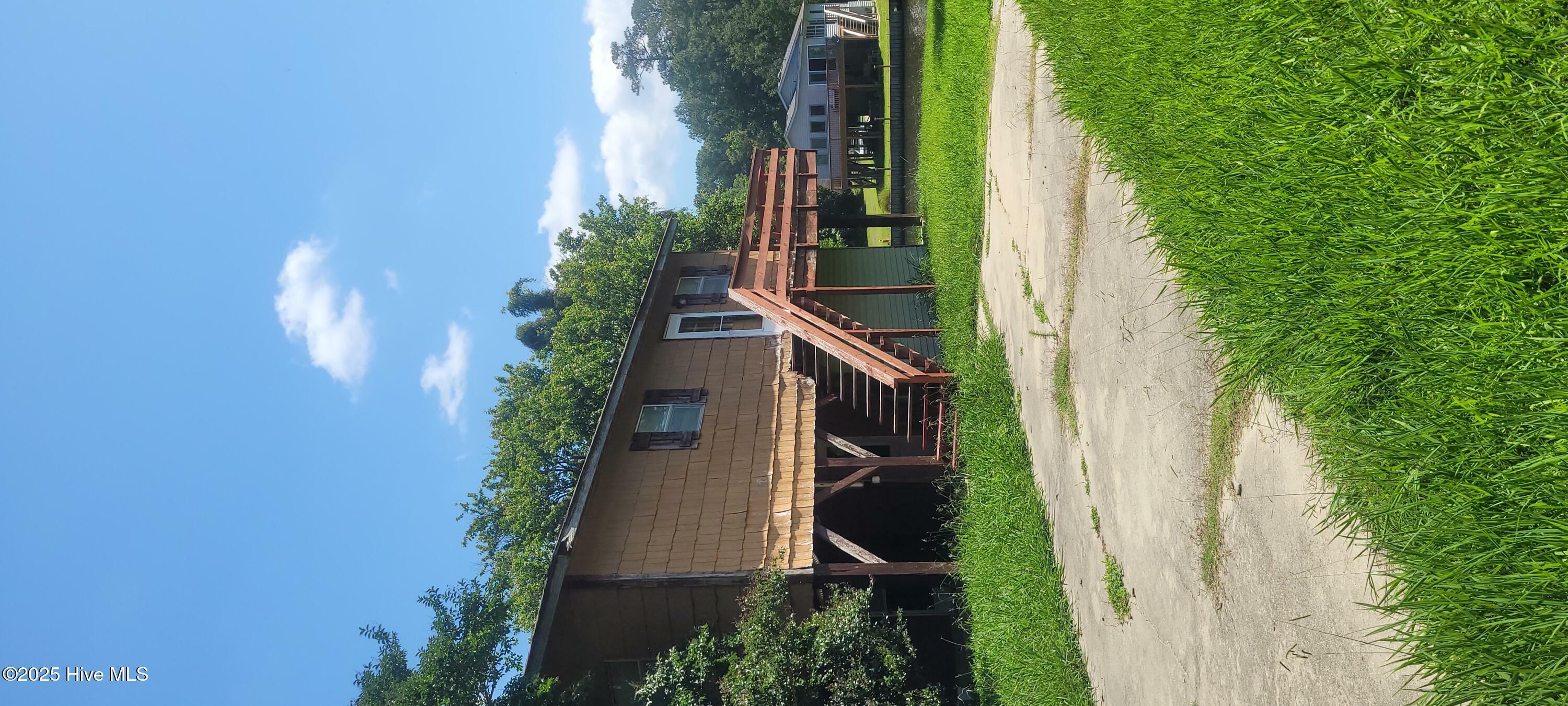 Property Photo: 172 Sunset Circle NC 27944