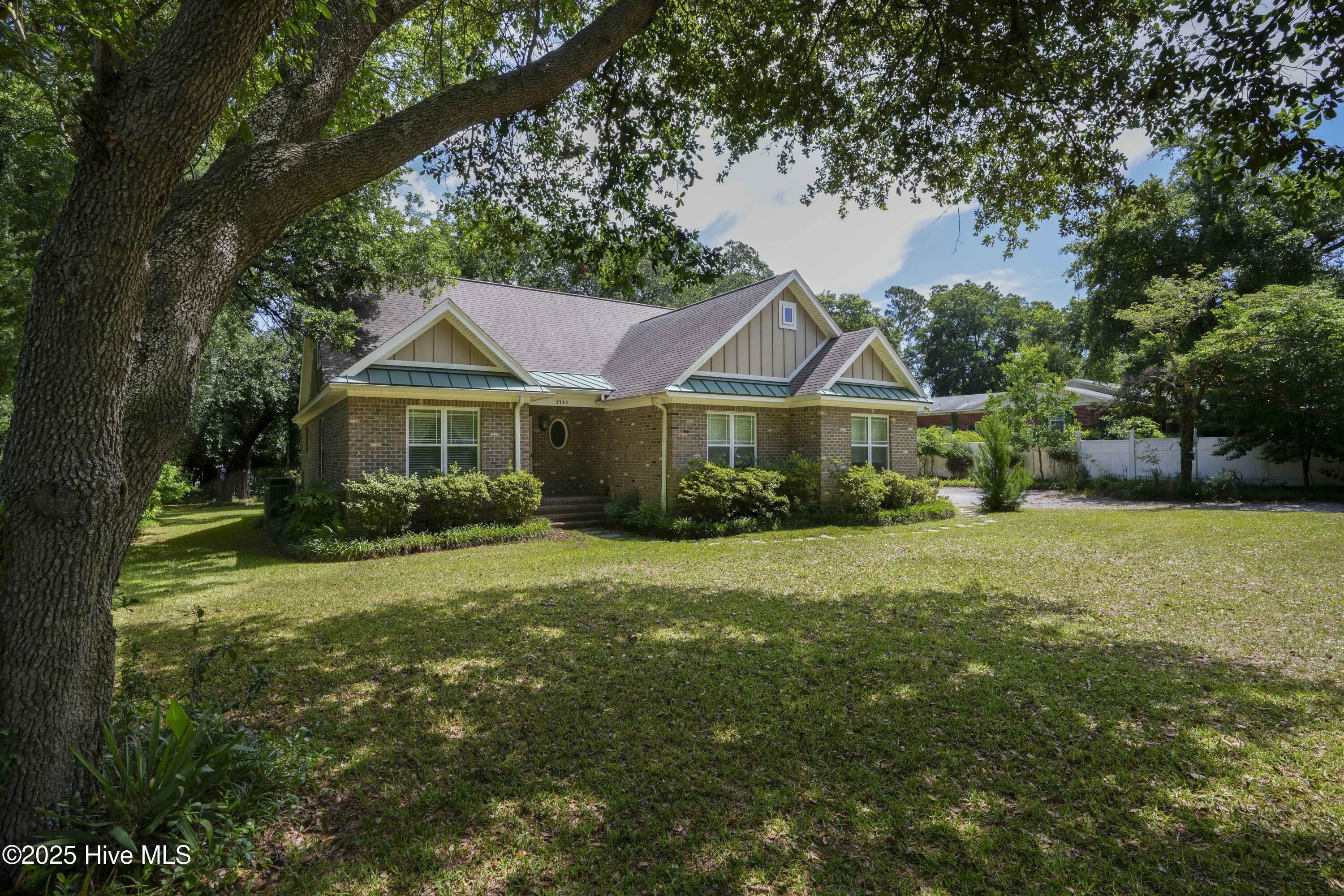 Property Photo: 2790 Scotts Hill Loop Road NC 28411