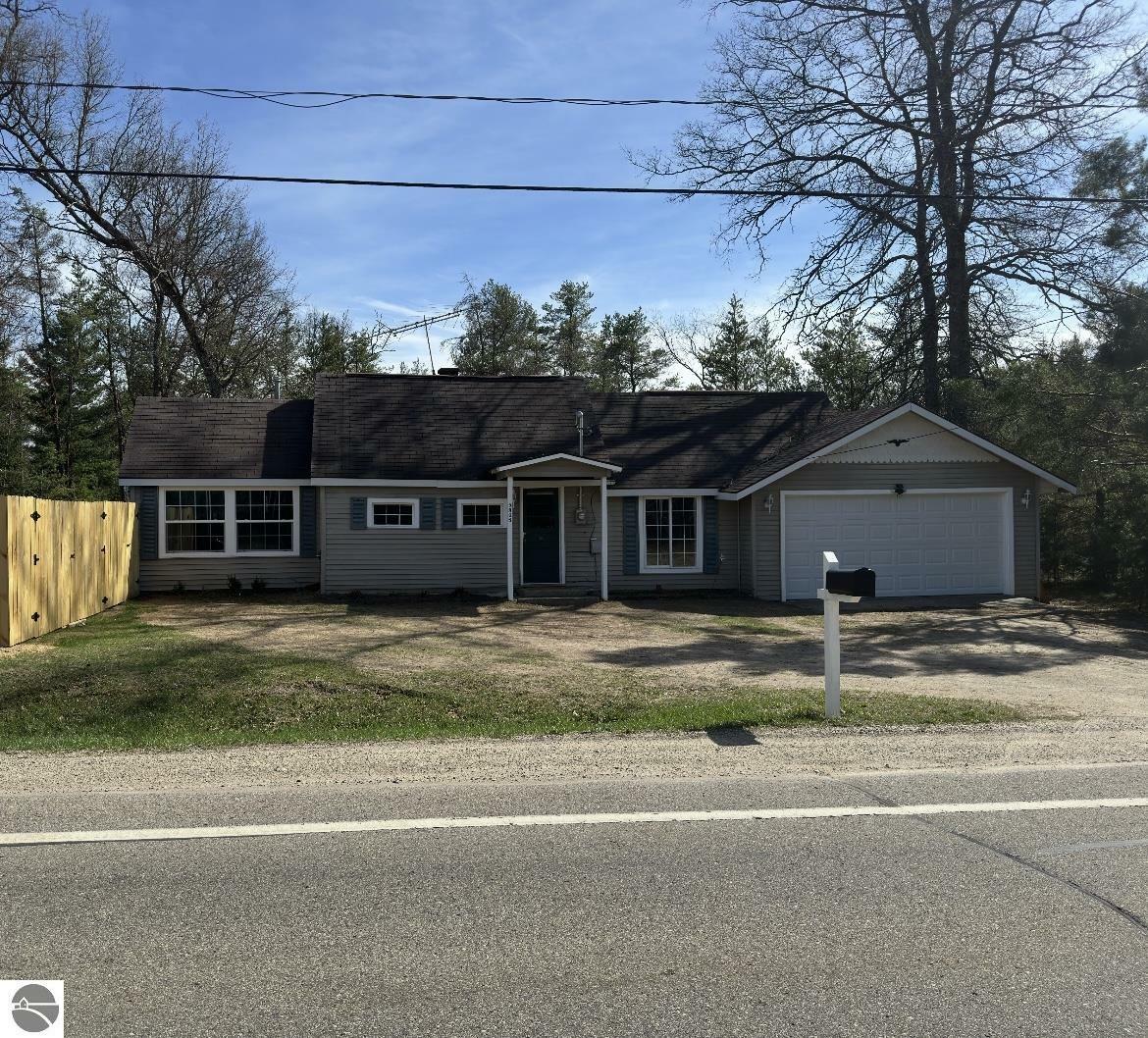 Property Photo: 2948 E Michigan Highway MI 48653