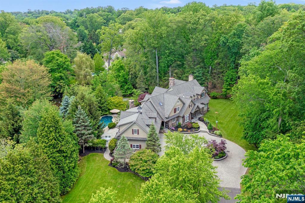 19 Ware Road  Upper Saddle River NJ 07458 photo