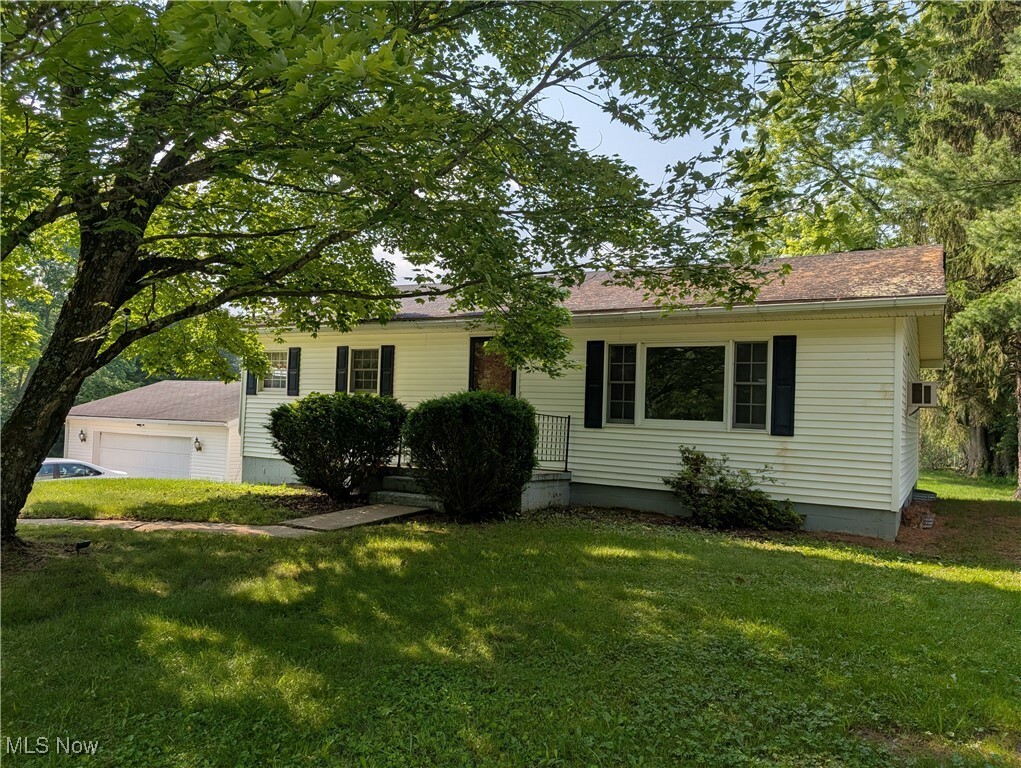 5710 Sugargrove Road  Blue Rock OH 43720 photo