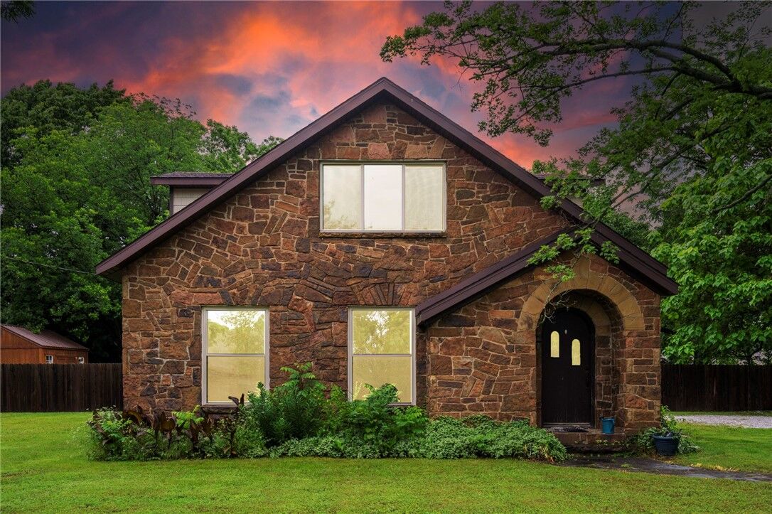 Property Photo:  302 Graham Street  AR 72753 