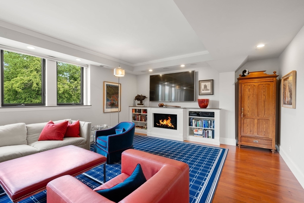 Property Photo: 134 Mount Auburn St 7 MA 02472