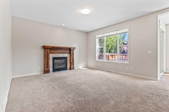 Property Photo: 77 Auburn Glen Common SE AB T3M 0N2