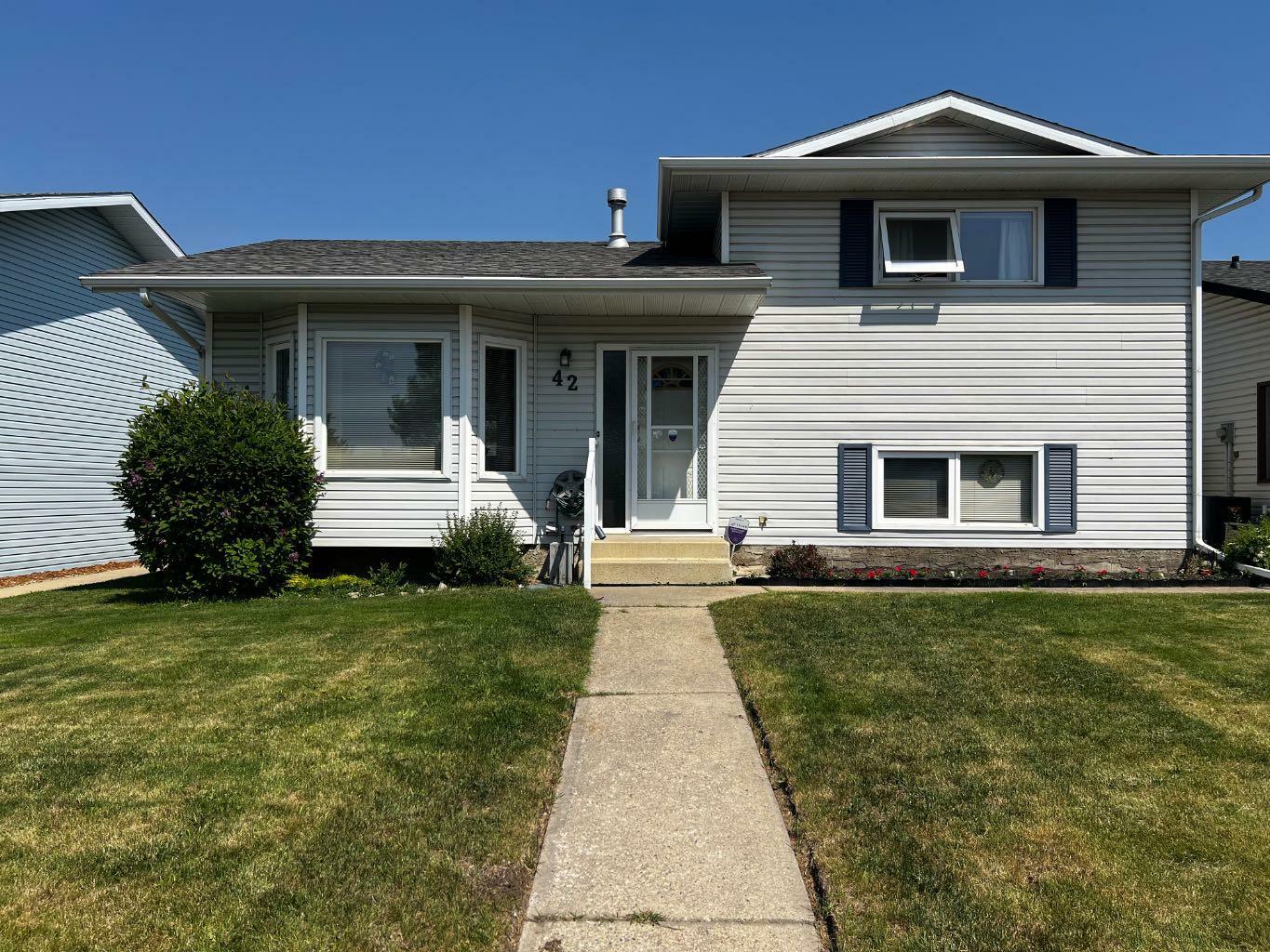 Property Photo: 42 Dunlop Street AB T4R 2G7