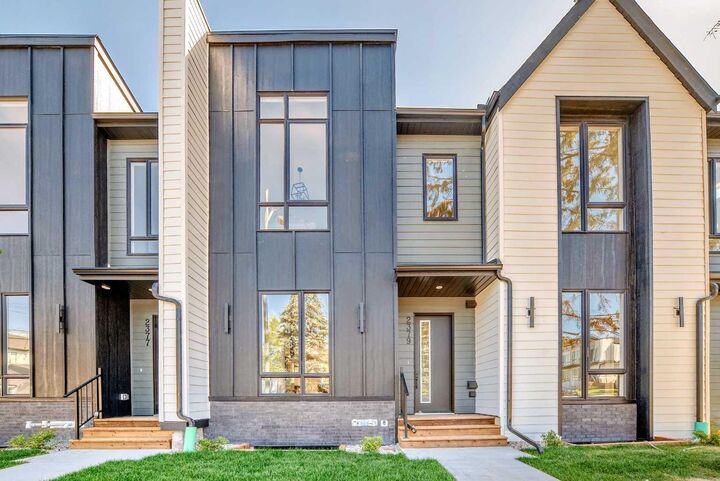 Property Photo:  2371 20 Avenue NW  AB T2M 4C9 