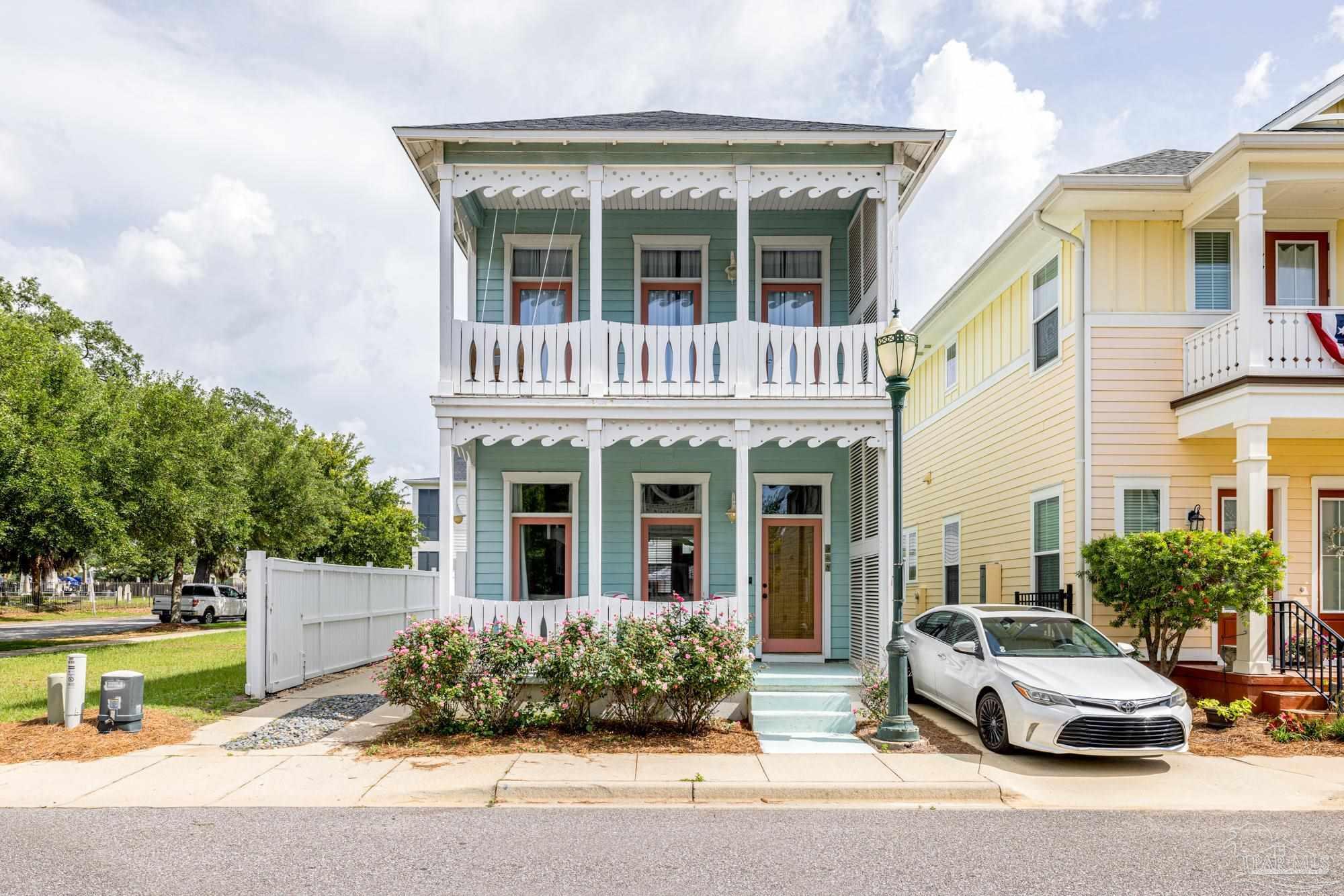Property Photo: 508 Santos St FL 32502