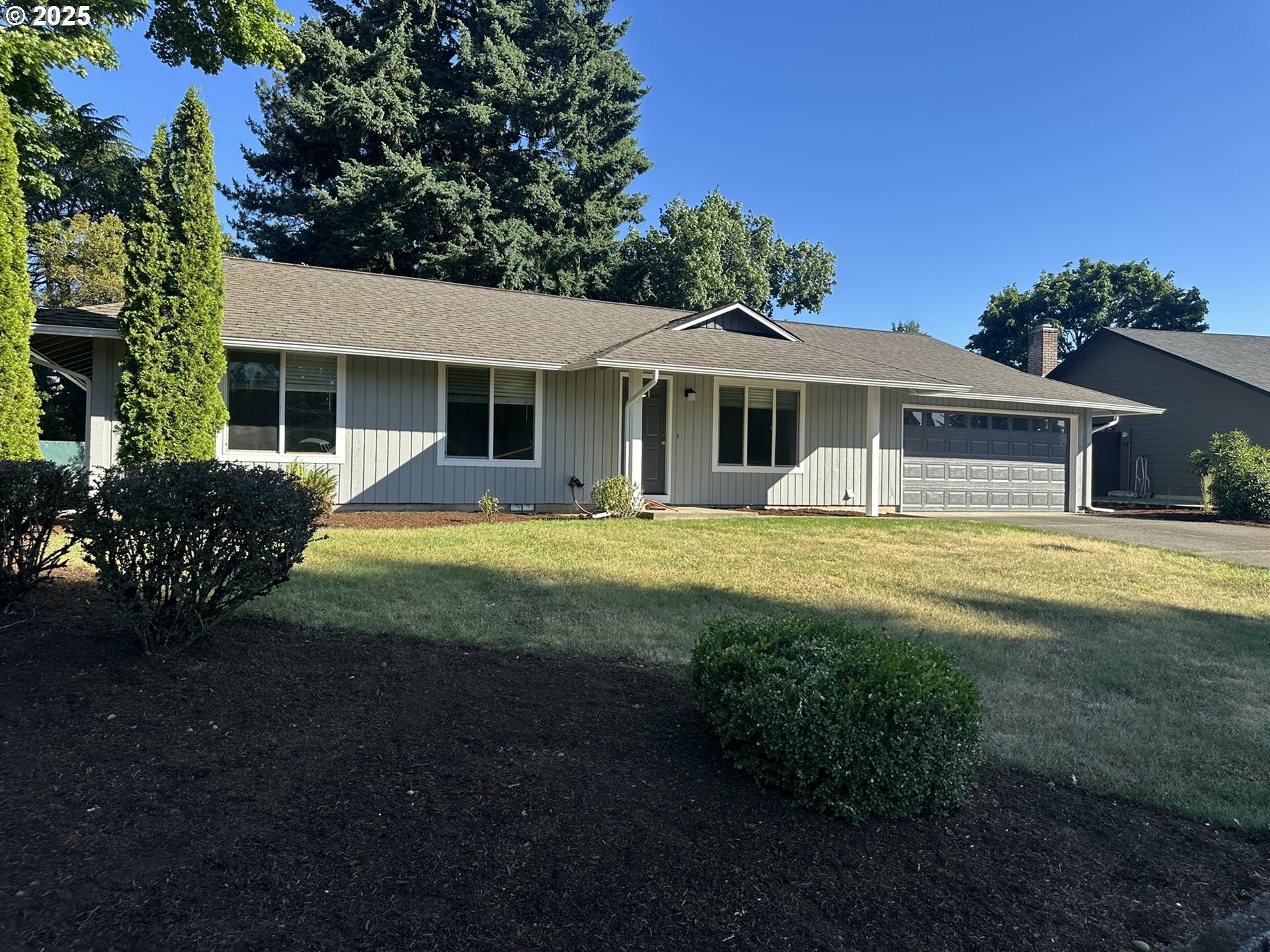 Property Photo: 9905 NE Tanglewood Dr WA 98664