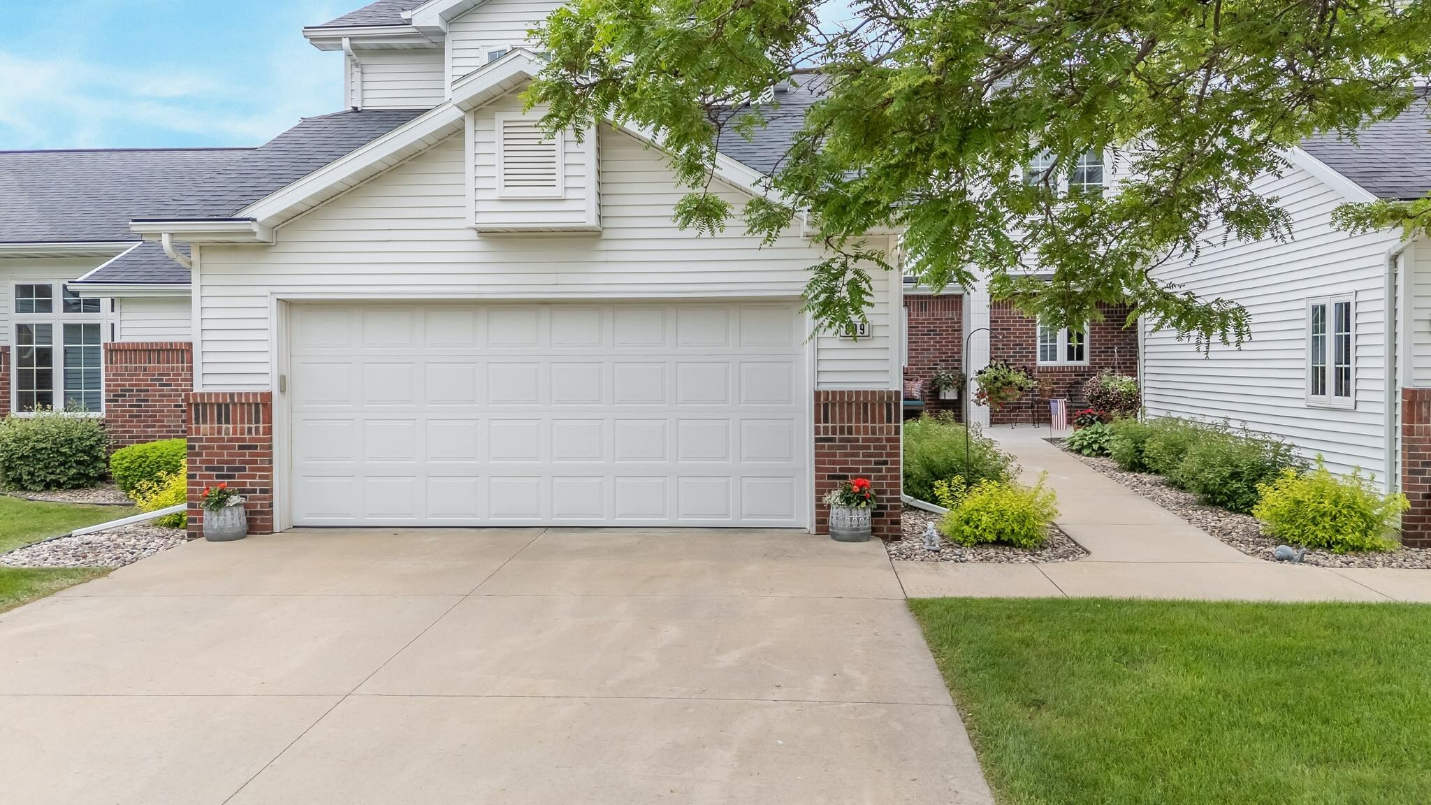 809 W Bent Oak Lane 81  Appleton WI 54914 photo