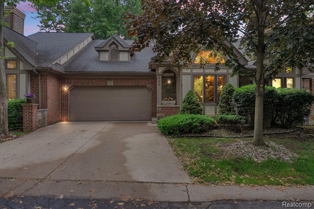 Property Photo: 852 N Beech Daly Road MI 48127