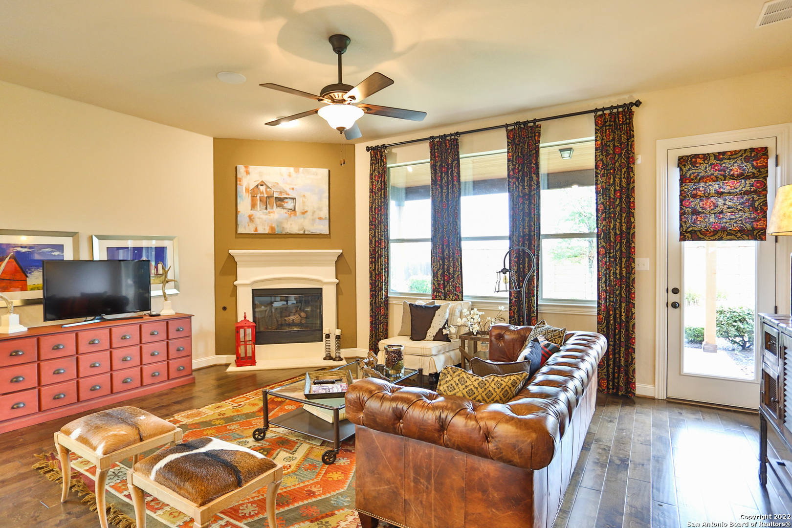 Property Photo: 208 Aspen Dr TX 78006