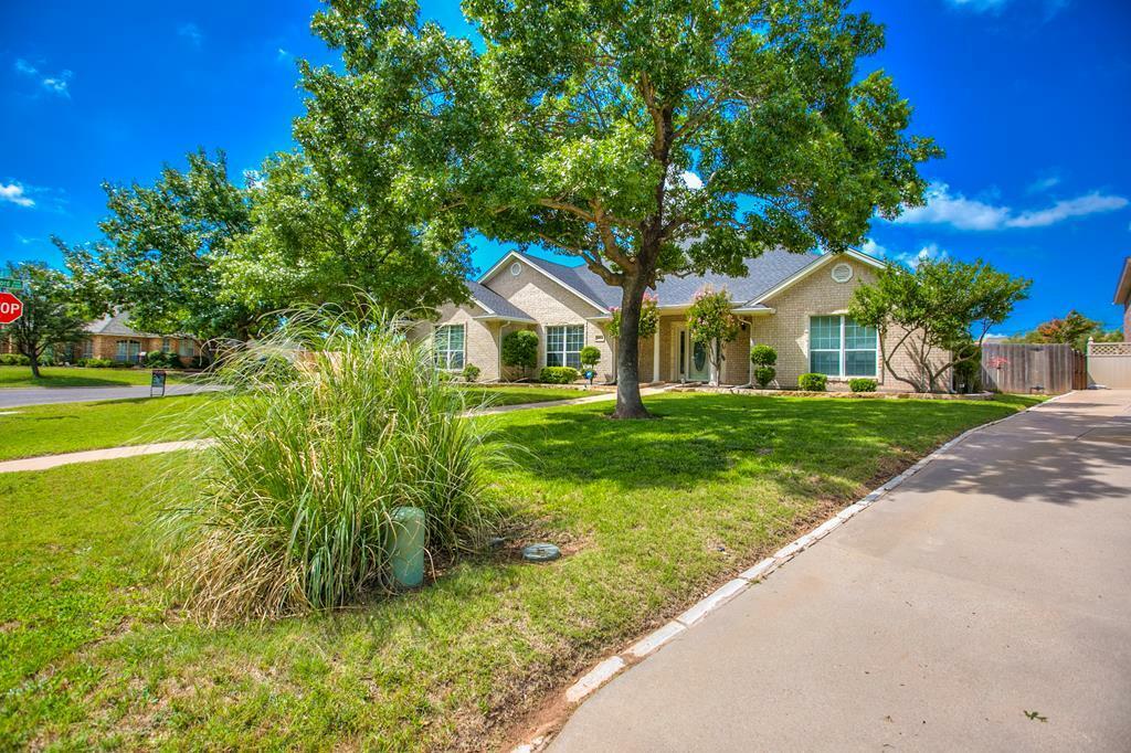 Property Photo: 601 Burlington Rd TX 76901