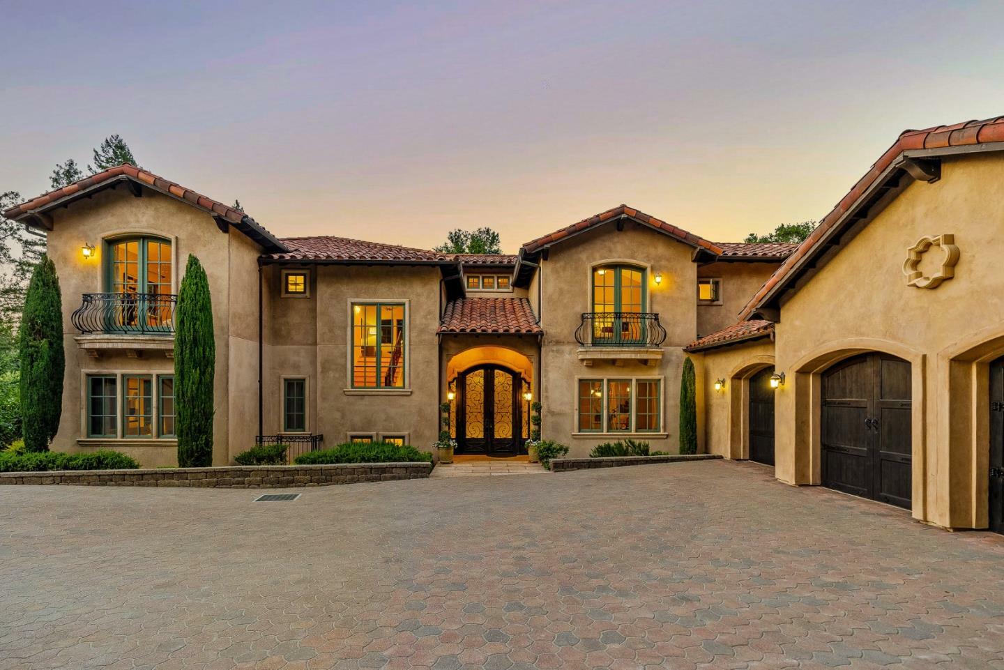 Property Photo: 11860 Francemont Drive CA 94022