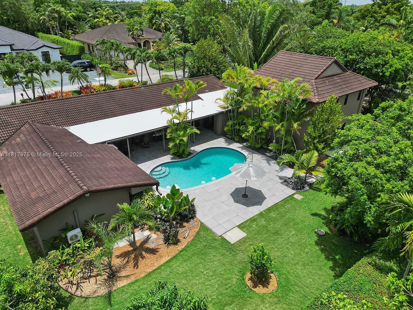Property Photo: 10225 SW 130th Ln FL 33176
