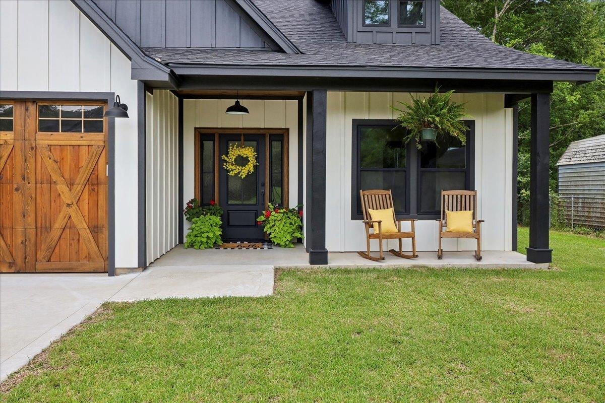 Property Photo: 470 N Ann TX 77659