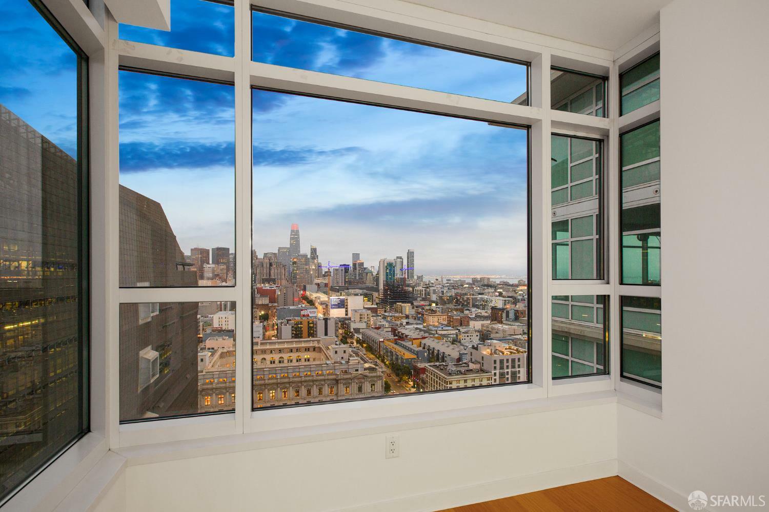 Property Photo: 1160 Mission Street 2210 CA 94103
