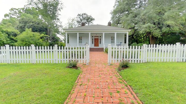Property Photo:  415 Fletcher St  GA 31792 