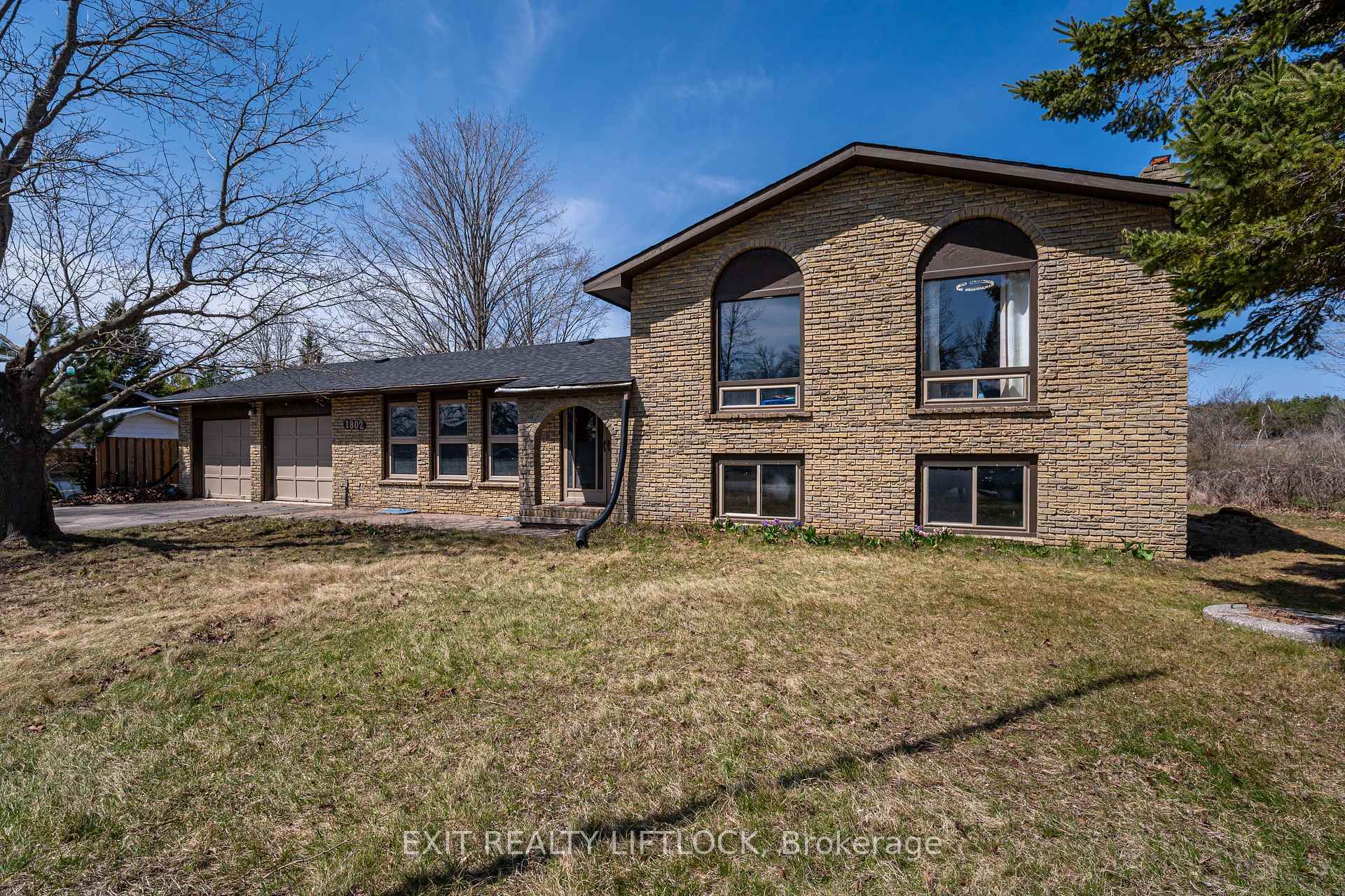 Property Photo:  1802 Young'S Point Road  ON K0L 2H0 