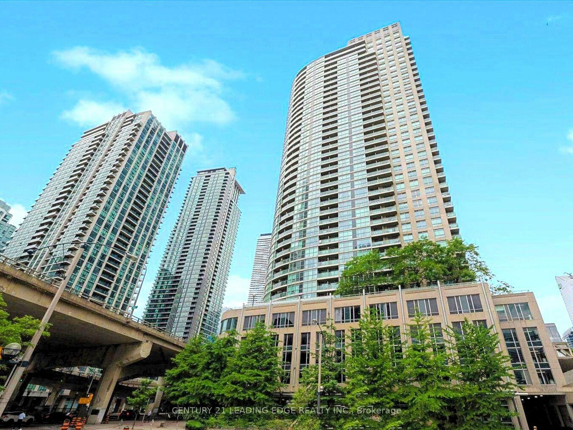 18 Yonge Street 2212  Toronto ON M5E 1Z8 photo