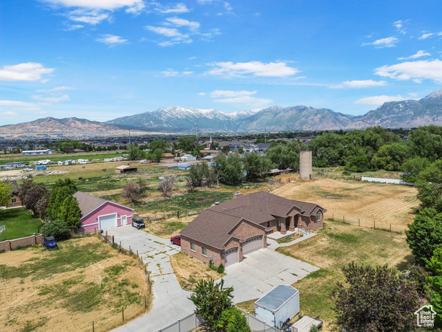 Property Photo:  603 S 2500 W  UT 84043 