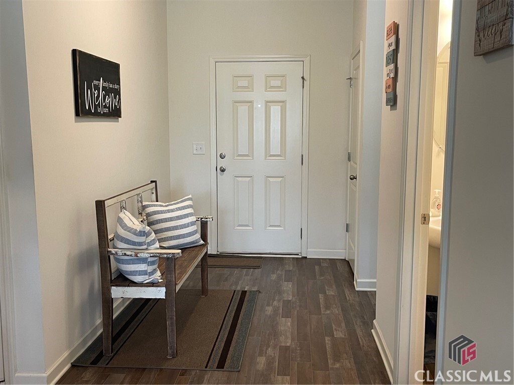 Property Photo: 31 Jacob Court GA 30620