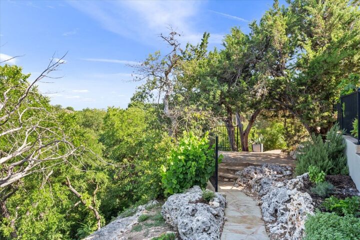 Property Photo:  2501 Woodbine Circle  TX 78628 