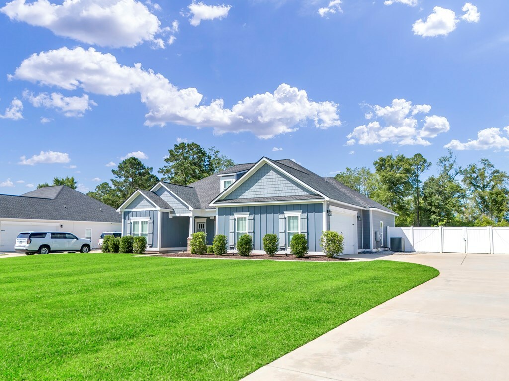 Property Photo: 171 Hollister Drive GA 31763
