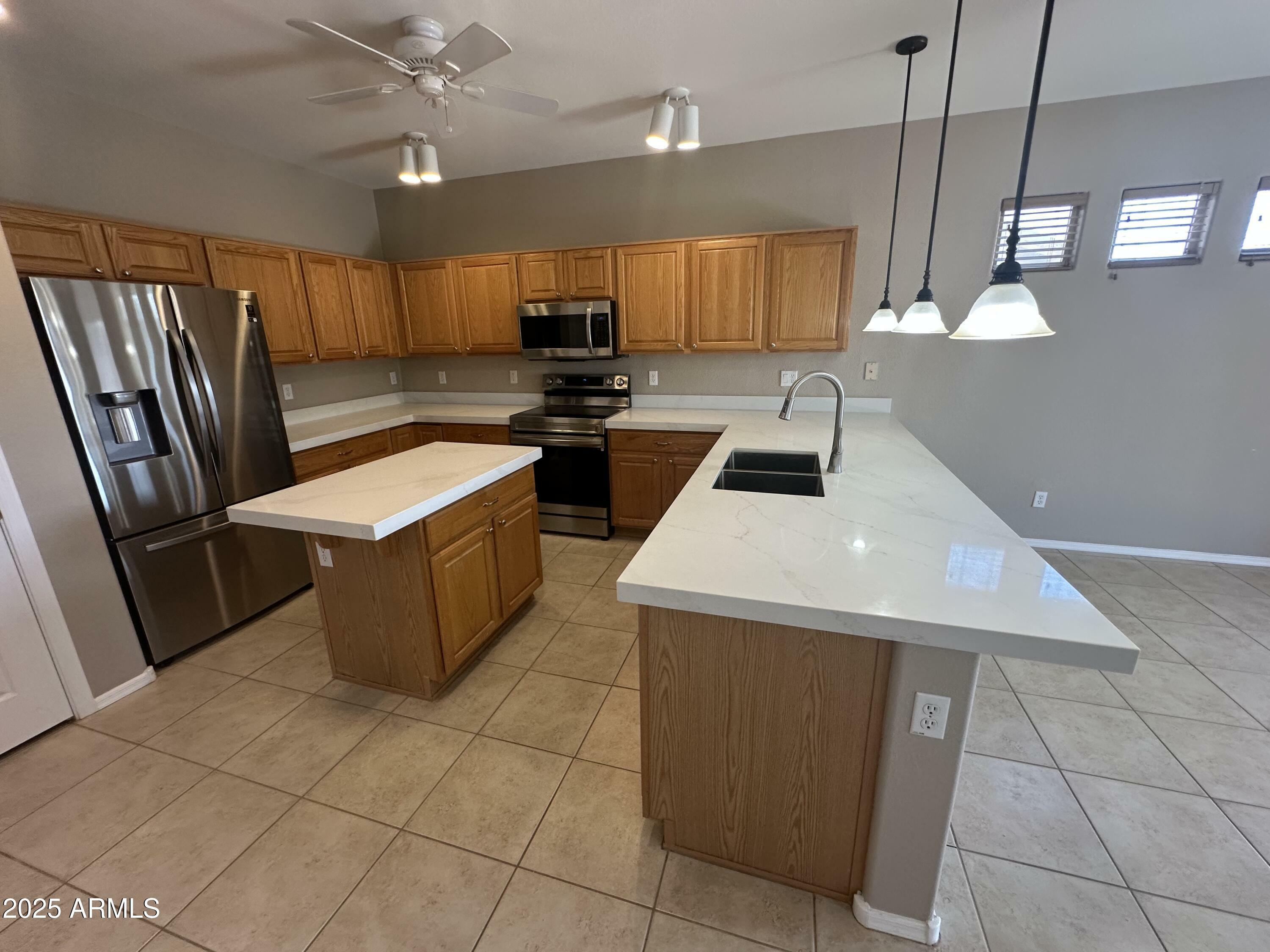 Property Photo: 6460 S Springs Place AZ 85249