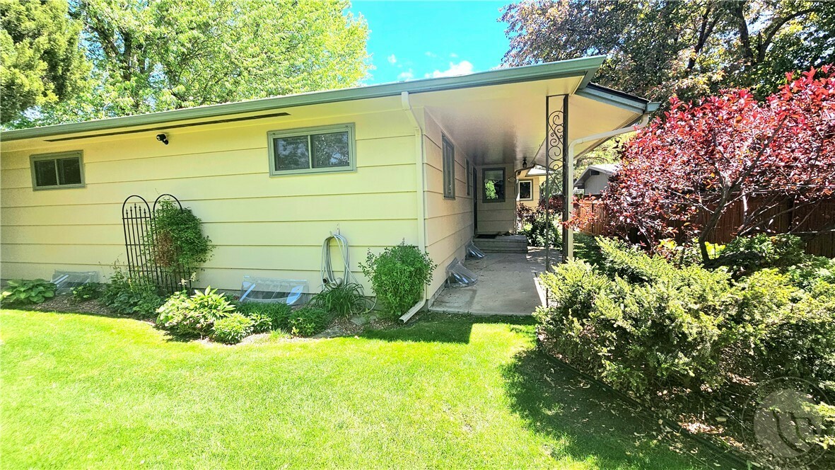Property Photo: 1446 Norman Park Drive MT 59102