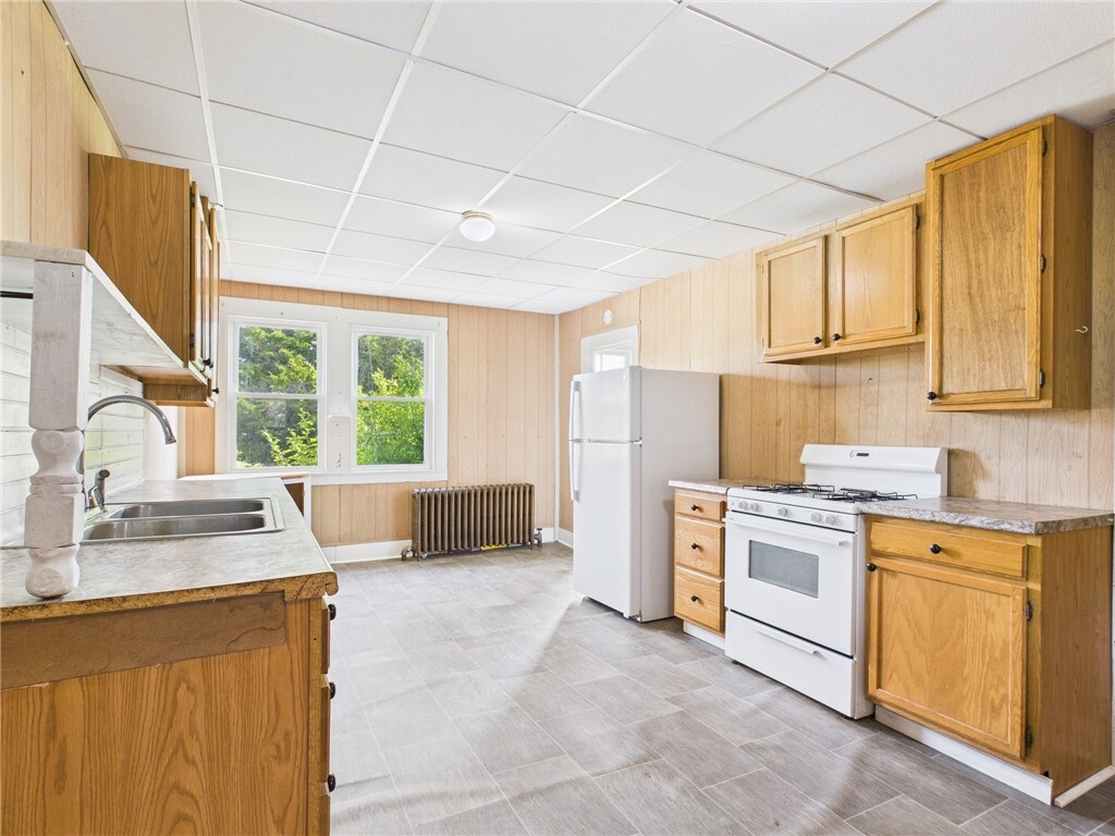 Property Photo:  2111 State Route 414  NY 14891 