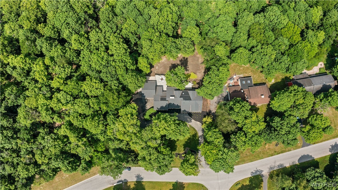 Property Photo:  9800 Hollingson Road  NY 14031 
