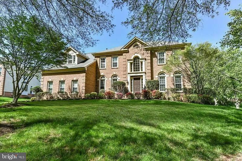 Property Photo: 1088 Safa Street VA 20170