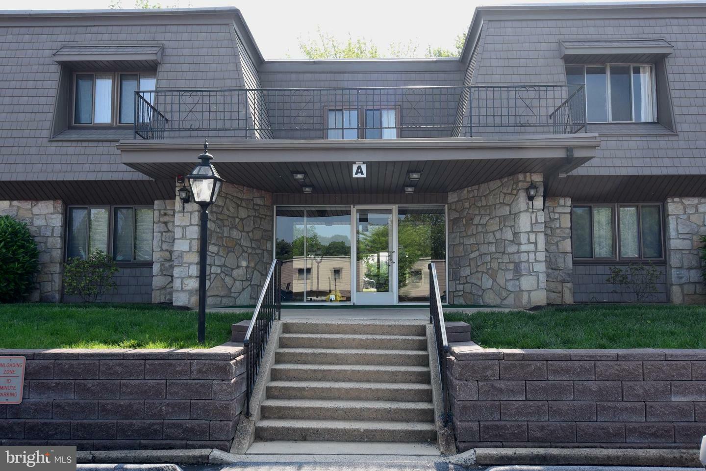 Property Photo:  1801 Cambridge Avenue A-05  PA 19610 