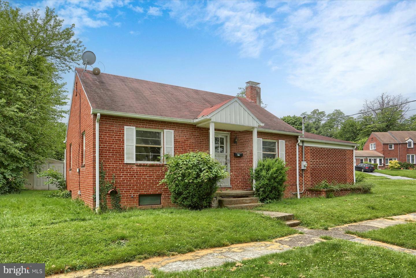 Property Photo: 400 Woodland Avenue PA 17070