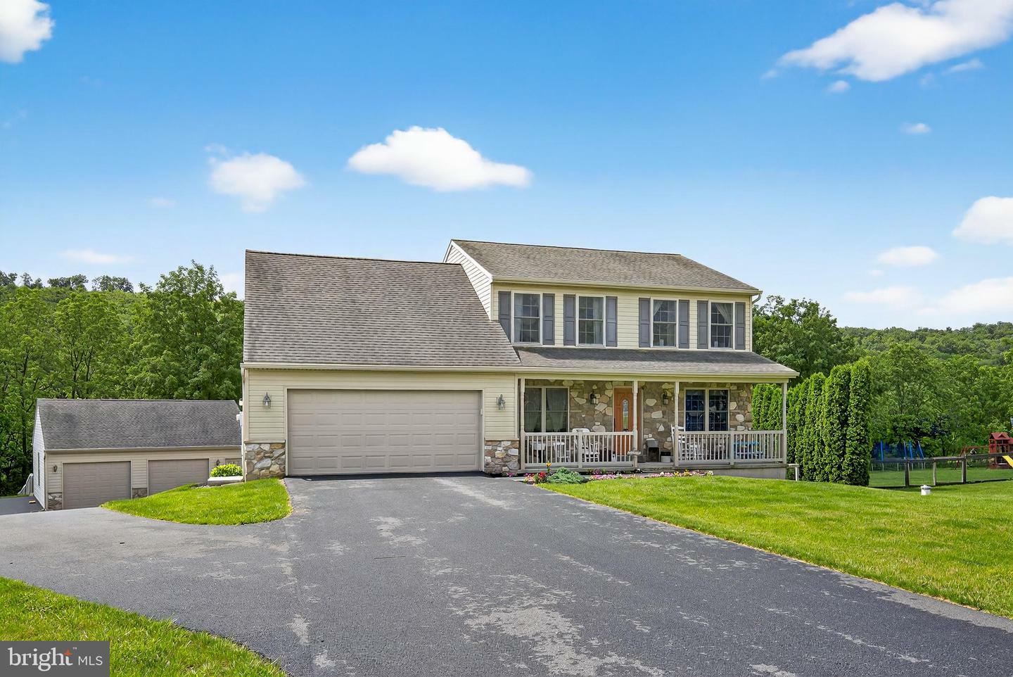 32 Fairway Drive  Jonestown PA 17038 photo